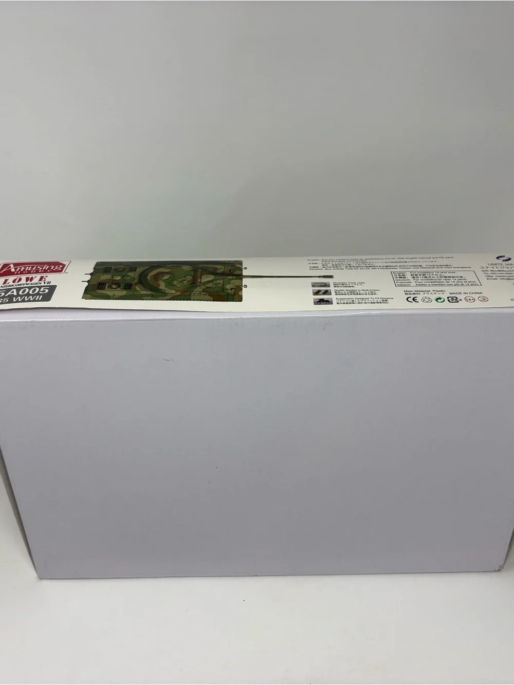 Amusing Hobby Löwe Panzerkampfwagen VII Tank Model Kit WWII